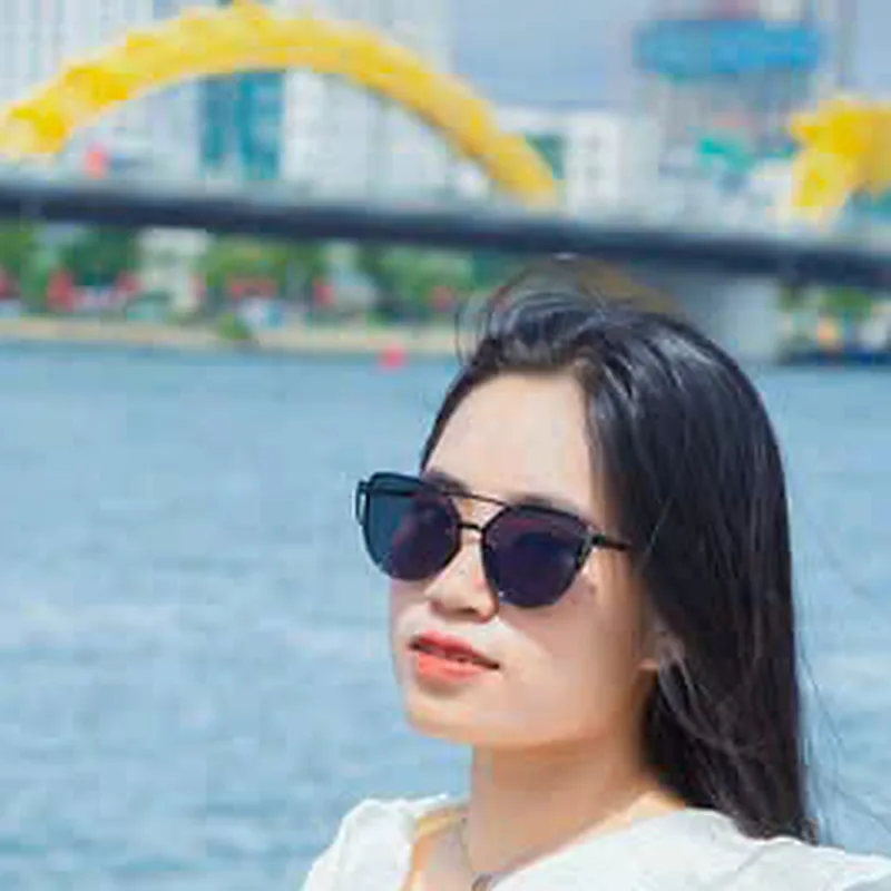 Thu Hà