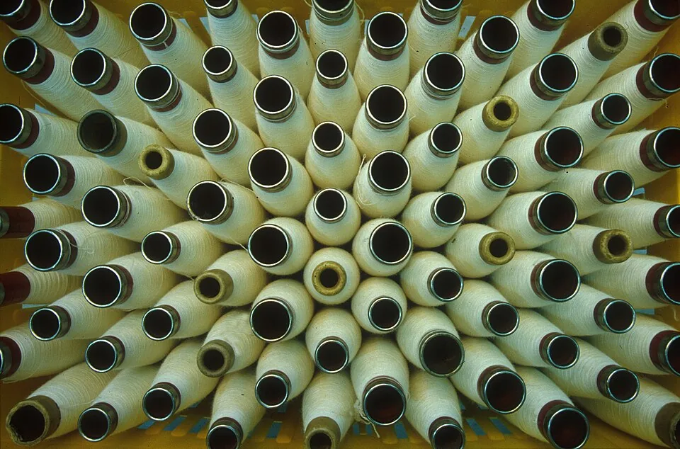 Kho ống sợi trắng